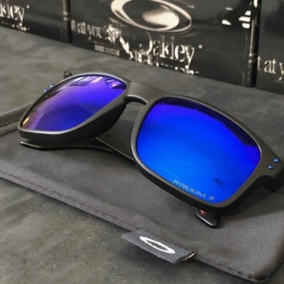 OO9102 Oakley Holbrook Prizm Polarized Sunglasses - Picture 3 of 7